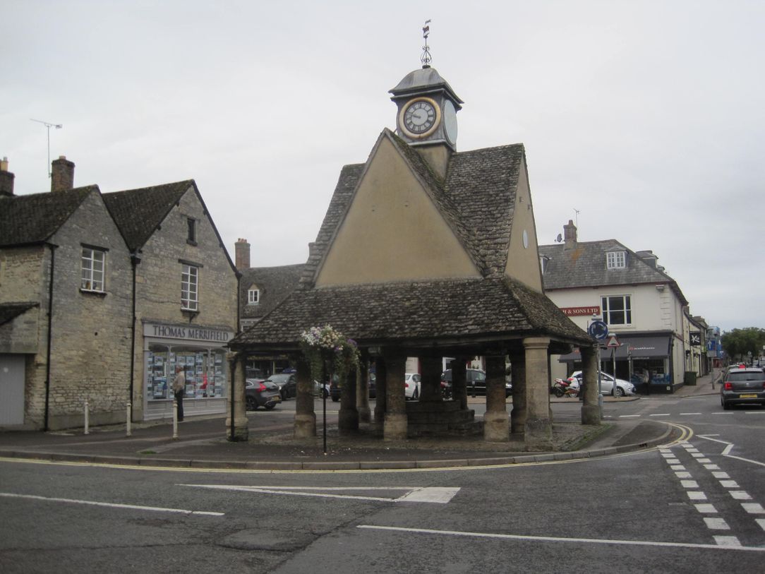 Witney town centre, where Test Valley Digital support many local businesses with their websites.
